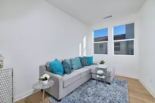 13922 Boyden Wy, Mira Mesa, CA 92126 - Photo 12