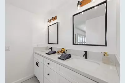 220 Vista Montana Way, Oceanside, CA 92054 - Photo 22