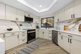 2533 Holly Valley Dr, Vista, CA 92084 - Photo 18