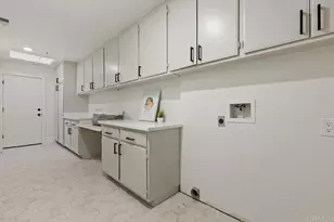 2533 Holly Valley Dr, Vista, CA 92084 - Photo 30