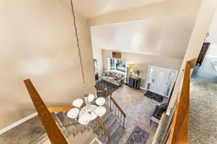 910 S Amherst Cir, Anaheim Hills, CA 92807 - Photo 24