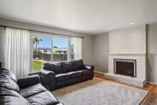 915 Crest View Dr, Vista, CA 92081 - Photo 6