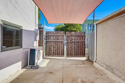 1542 W 17th Street, Los Angeles, CA 90006 - Photo 34