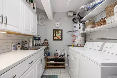 7139 Linden, Carlsbad, CA 92011 - Photo 36