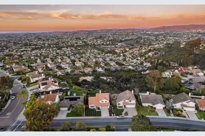 1619 N Willowspring Drive, Encinitas, CA 92024 - Photo 24