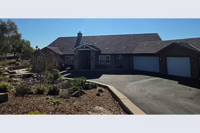 2263 Corner Creek Lane, Fallbrook, CA 92028 - Photo 2