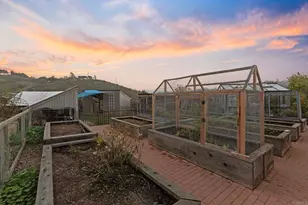 1160 Little Gopher Canyon, Vista, CA 92084 - Photo 42