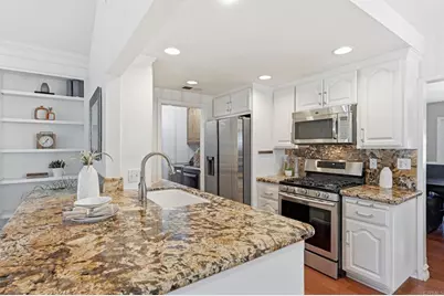 17821 Quintana Lane, Huntington Beach, CA 92647 - Photo 2
