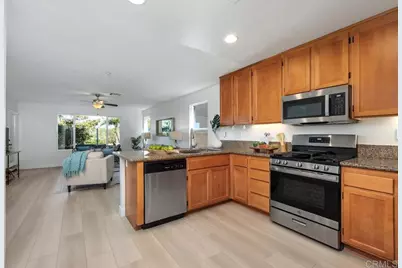 1555 Acacia Circle, Vista, CA 92081 - Photo 10