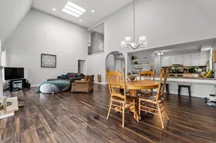 2537 Navarra Dr, Carlsbad, CA 92009 - Photo 2