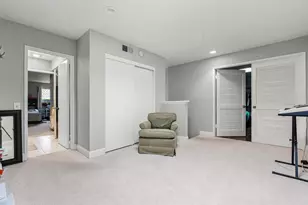 2537 Navarra Dr, Carlsbad, CA 92009 - Photo 18