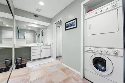 2537 Navarra Drive #9-B, Carlsbad, CA 92009 - Photo 12