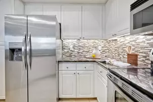 9263 Regents Rd, La Jolla, CA 92037 - Photo 12