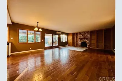 387 Nevada Avenue, Ventura, CA 93004 - Photo 6