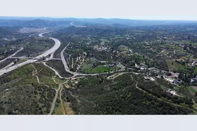 121 Avo Drive, Fallbrook, CA 92028 - Photo 2