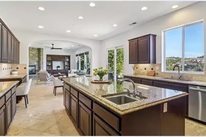 5527 Alexandrine Court, Oceanside, CA 92057 - Photo 4