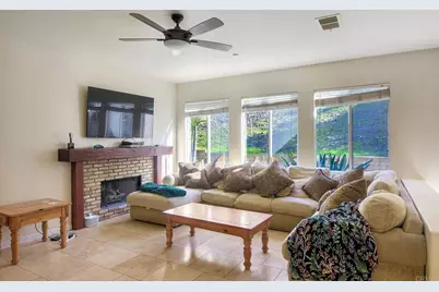 1379 Corte Bagalso, San Marcos, CA 92069 - Photo 8