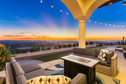 1966 Las Lomas, Vista, CA 92084 - Photo 4