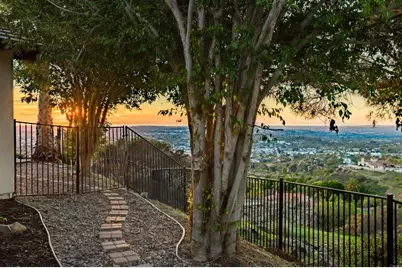 1966 Las Lomas, Vista, CA 92084 - Photo 10