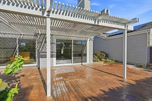 819 Daphne Ct, Carlsbad, CA 92011 - Photo 28