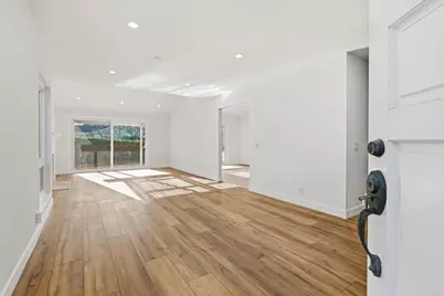 819 Daphne Court, Carlsbad, CA 92011 - Photo 4