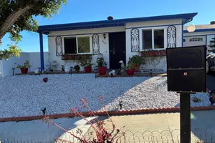 3733 Gail Dr, Oceanside, CA 92056 - Photo 2