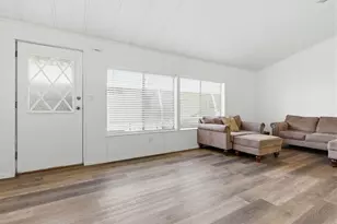 122 Beechwood Ln, Oceanside, CA 92054 - Photo 6