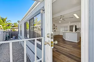 122 Beechwood Ln, Oceanside, CA 92054 - Photo 2