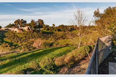 1091 Park Hill Place, Vista, CA 92081 - Photo 40