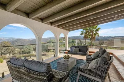 2918 Fairview Dr, Vista, CA 92084 - Photo 8