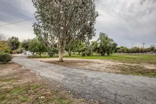 29807 Valley Center Rd, Valley Center, CA 92082 - Photo 2