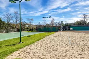 5602 Roundtree Pl, Westlake Village, CA 91362 - Photo 52