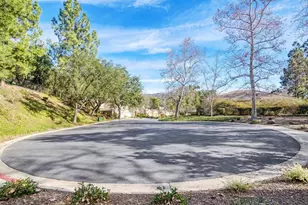 5602 Roundtree Pl, Westlake Village, CA 91362 - Photo 50