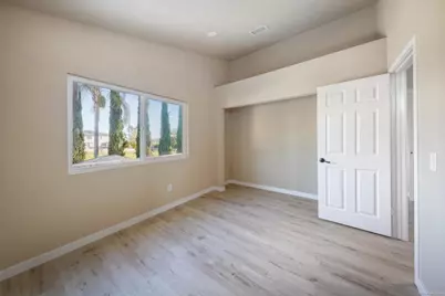 1401 Corte Rapallo, Escondido, CA 92026 - Photo 18