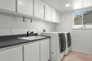 354 Lustrosos St, Oceanside, CA 92057 - Photo 18