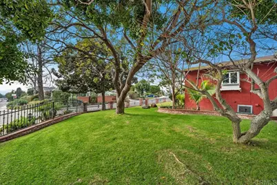 8068 El Manor, Los Angeles, CA 90045 - Photo 26