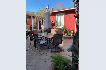 8068 El Manor, Los Angeles, CA 90045 - Photo 14