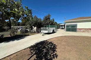 2445 S Stage Coach Ln, Fallbrook, CA 92028 - Photo 38