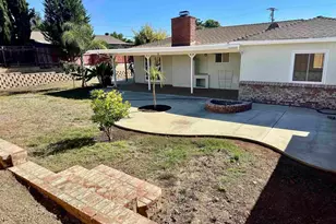 2445 S Stage Coach Ln, Fallbrook, CA 92028 - Photo 16