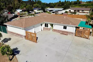 2445 S Stage Coach Ln, Fallbrook, CA 92028 - Photo 4