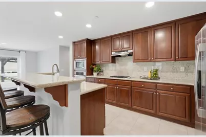 321 William Pittenger Place, Fallbrook, CA 92028 - Photo 2