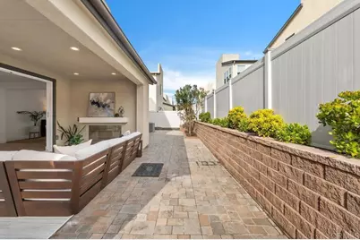 10635 Melogold Way, San Diego, CA 92126 - Photo 16