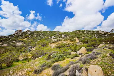 42055 Canyonside Court, Aguanga, CA 92536 - Photo 8