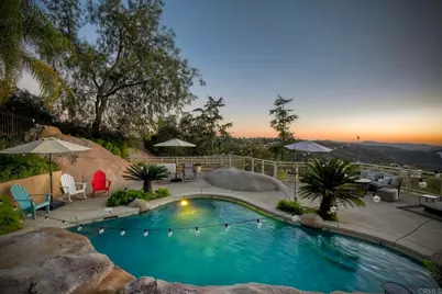 28521 Gladstone Court, Escondido, CA 92026 - Photo 4