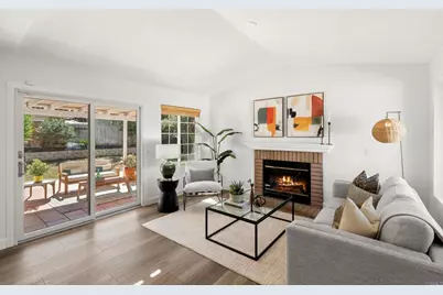 725 Cleveland Ave, Escondido, CA 92026 - Photo 2