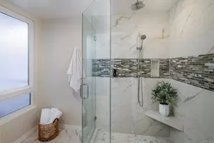 2552 Navarra Dr, Carlsbad, CA 92009 - Photo 18