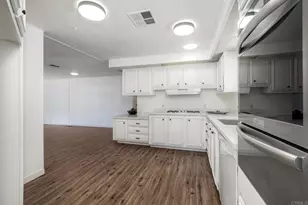 2130 Sunset Dr, Vista, CA 92081 - Photo 10