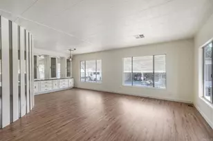 2130 Sunset Dr, Vista, CA 92081 - Photo 8