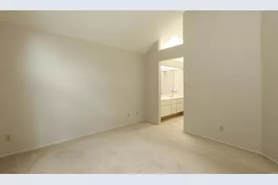 6871 Seaspray Ln, Carlsbad, CA 92011 - Photo 10