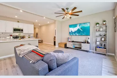 1715 Crabapple Way, Oceanside, CA 92056 - Photo 4